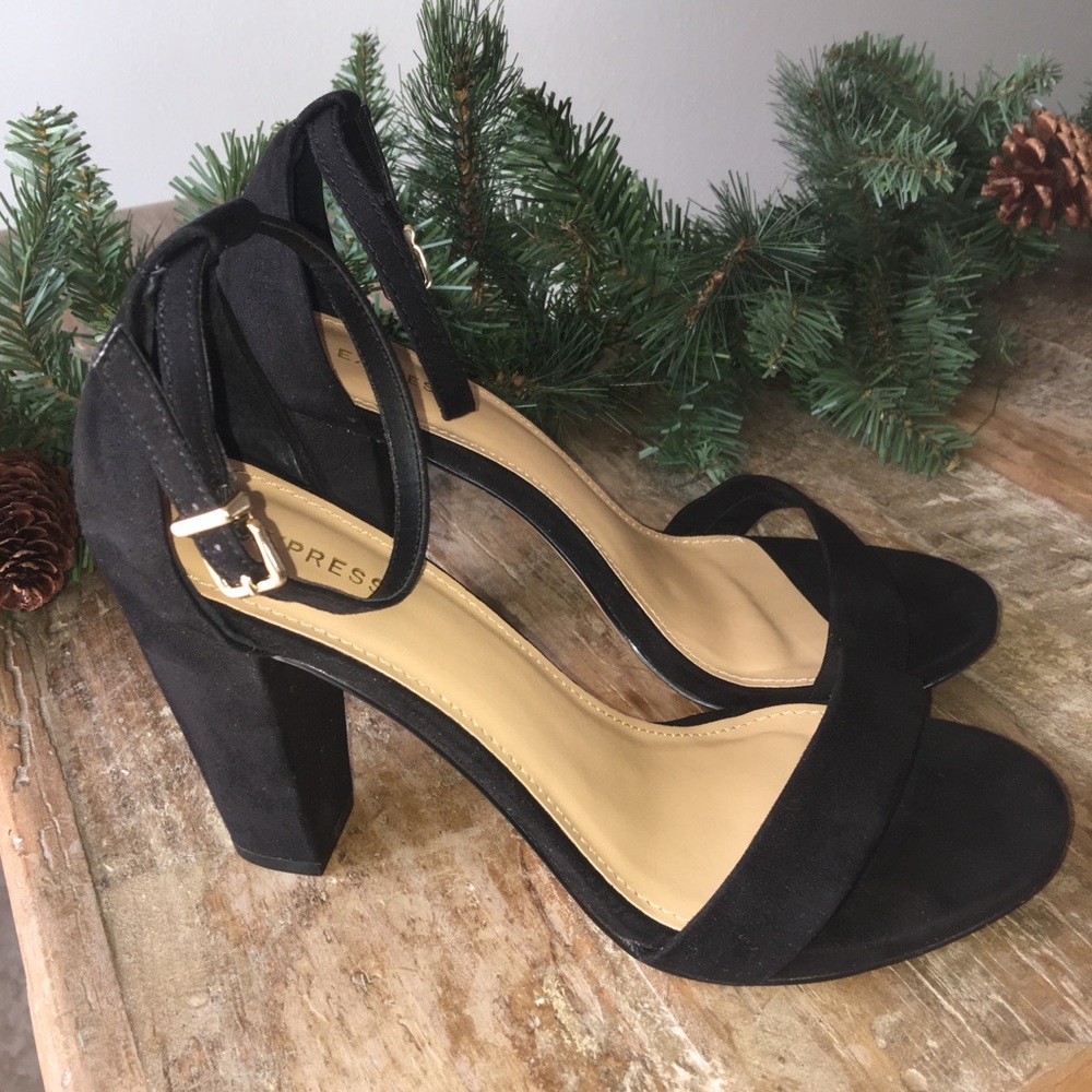 EXPRESS ESSEX FAUX SUEDE HEEL